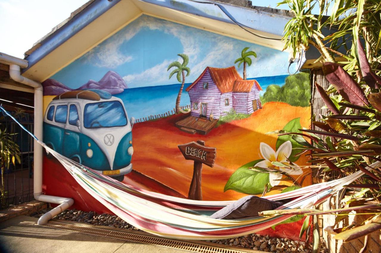 Ozzie Pozzie Backpackers Hostel พอร์ตแมคควอรี ภายนอก รูปภาพ