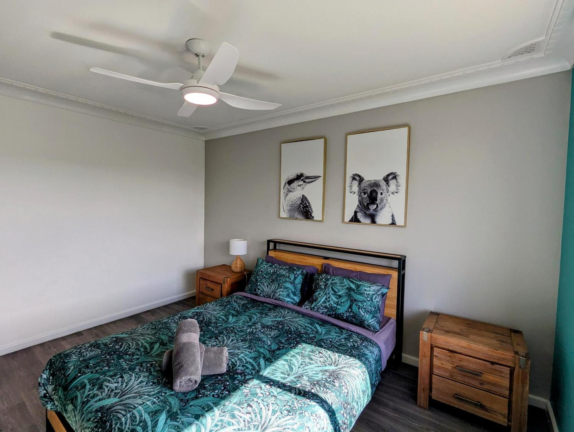 Ozzie Pozzie Backpackers Hostel พอร์ตแมคควอรี ภายนอก รูปภาพ