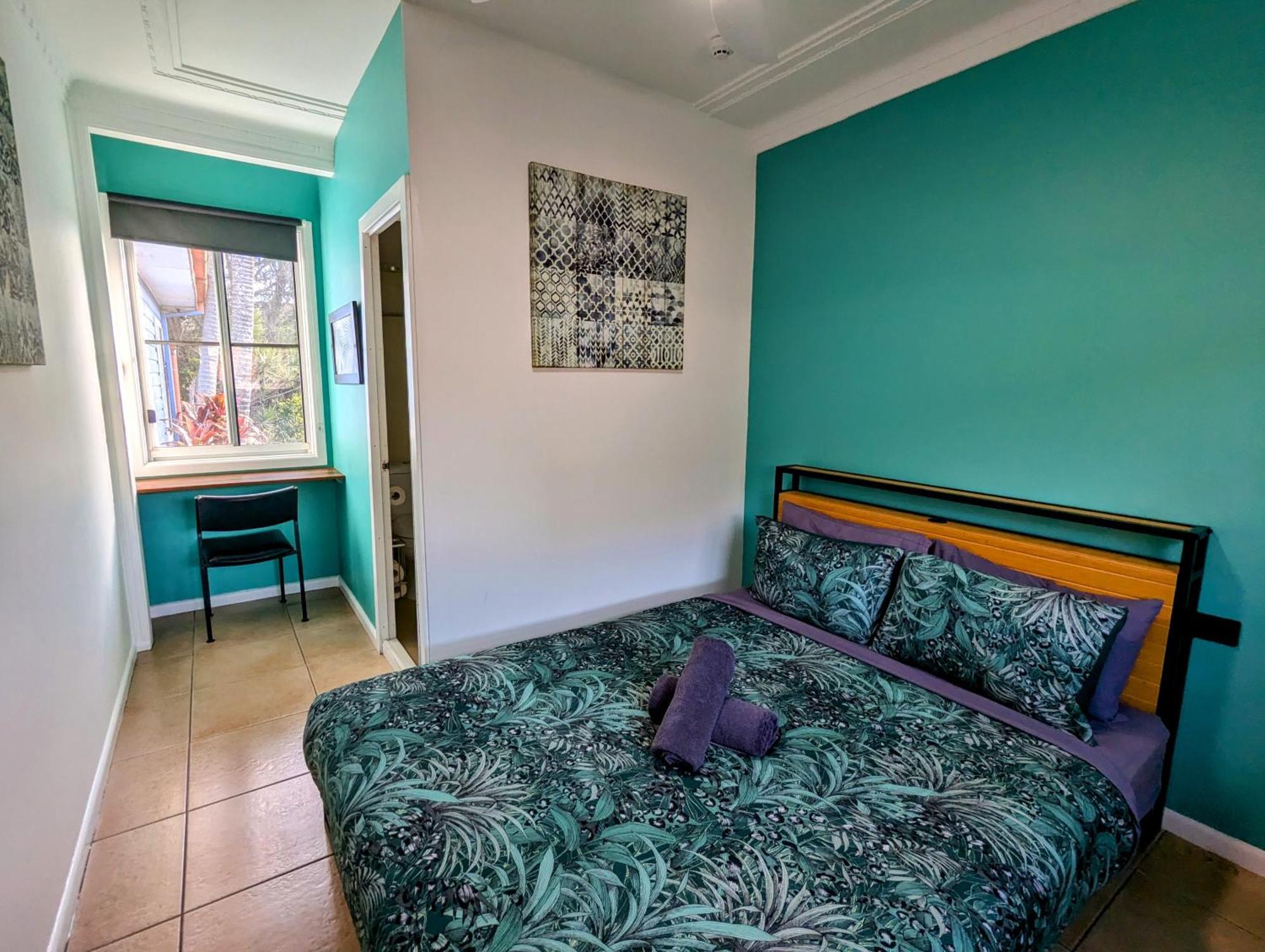 Ozzie Pozzie Backpackers Hostel พอร์ตแมคควอรี ภายนอก รูปภาพ