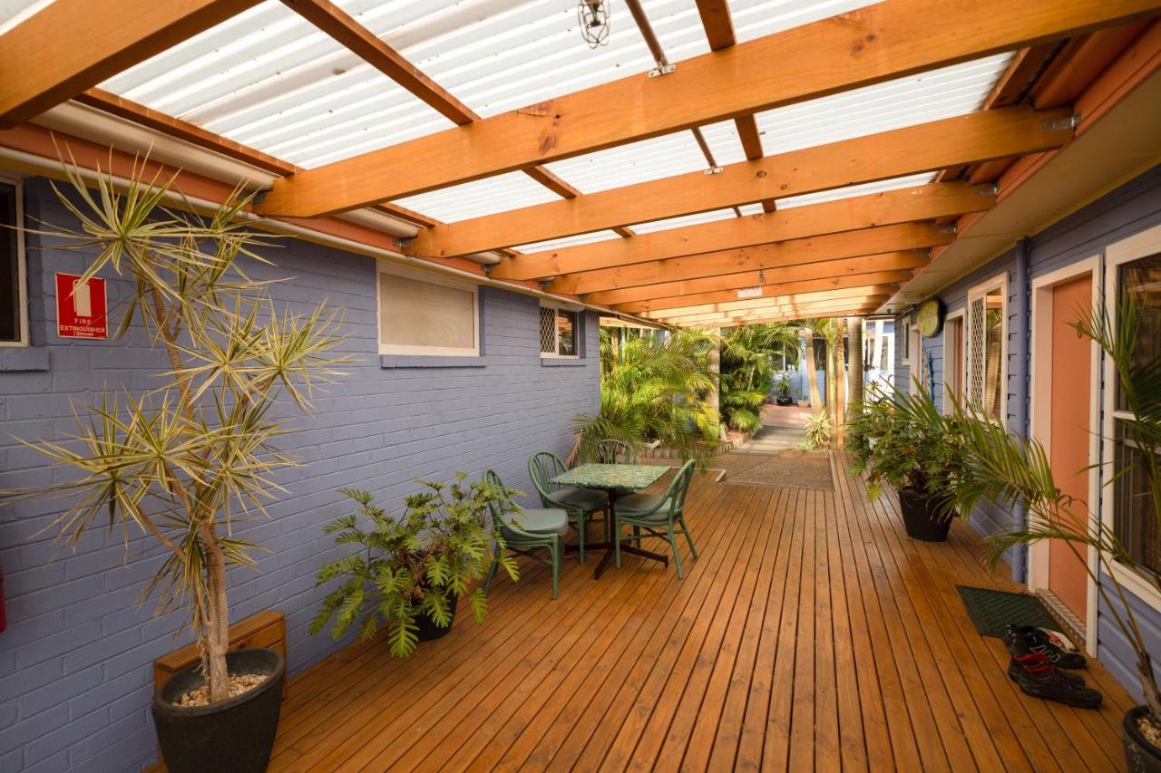 Ozzie Pozzie Backpackers Hostel พอร์ตแมคควอรี ภายนอก รูปภาพ